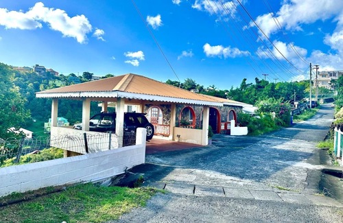 Kingstown Casa | Beach Views-Sion Hill Bay
