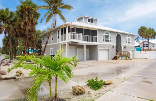 Mid Island Casa | Beach Villa by Sun Palace Vacations