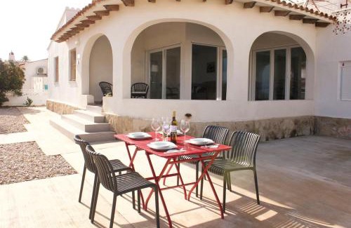 Almadrava Beach Casa | Beach villa in Denia