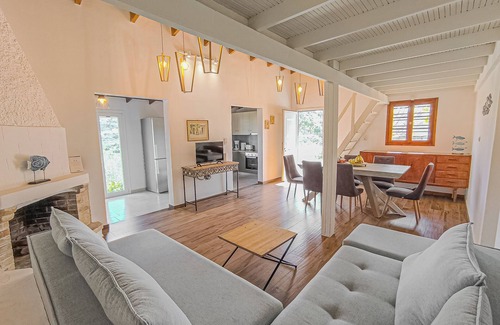 Almyrida Casa | Beach Walk Haven: Cozy Home 8 Minutes from Almyrida Beach
