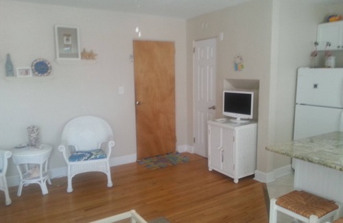 St. Pete Beach Condominio | St. Pete Beach (3 ° en EE. UU.) CONDO 1999 Mo / 899 Wk. VISTA AL AGUA + AL LADO DE LA PISCINA. NO FUMADORES