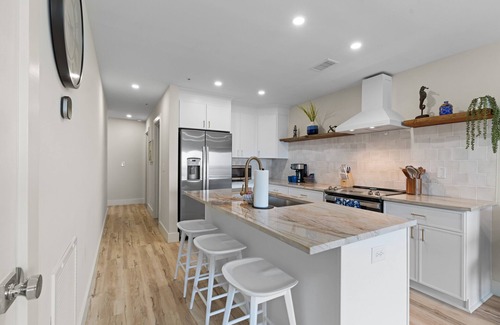 North Carolina Coast Condominio | Beach, You Crazy! | HEATED POOL & HOT TUB