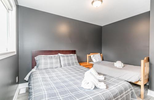 Wasaga Beach Casa | Beach1 Riverfront Resort