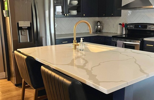 Sarnia Casa | BeachBum House: Bikes, Firepit & Paddleboards