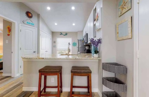 Corpus Christi Condominio | Beachclub Summary: Go