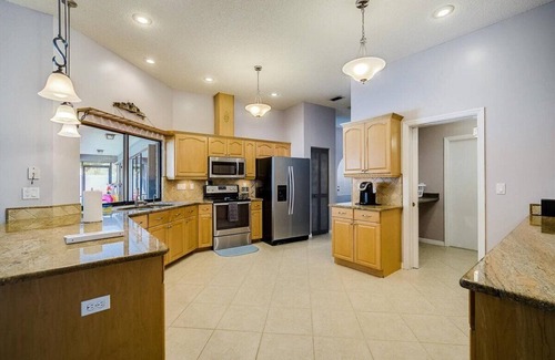 Country Oaks Casa | Beaches, Heated Pool, or Golf? 4 Bed 3 Bath Home