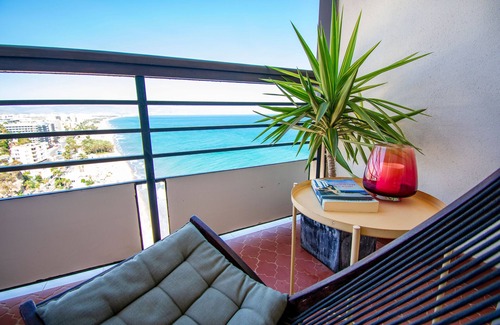 Carihuela Apartamento | Beachfront 1 bedroom apartment with amazing views.