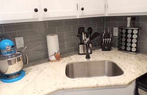 Galveston Condominio | Beachfront 1-bedroom condo Sleeps 6 on Galveston Seawall