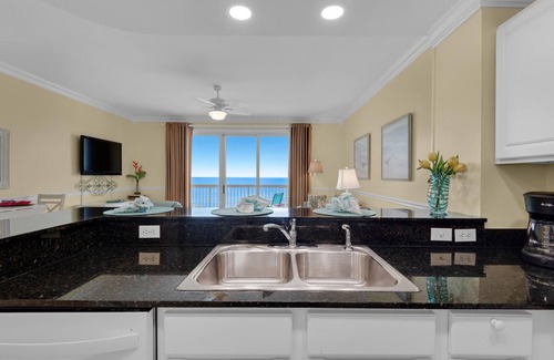 Bahama Beach Condominio | Beachfront 1007 West! Enjoy Free Beach Service and Activities!