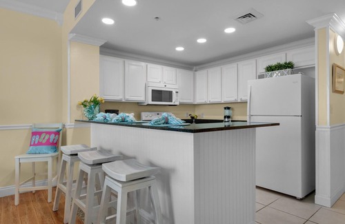 Bahama Beach Condominio | Beachfront 1007 West! Enjoy Free Beach Service and Activities!