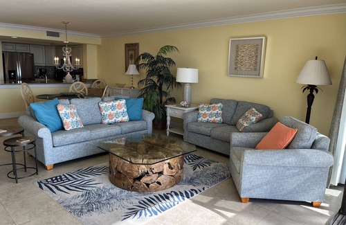Punta Rassa Condominio | Puerto Sanibel del piso 10 - Completamente renovado - Vistas panorámicas