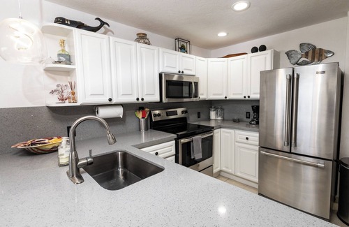 Puerto Penasco Condominio | Beachfront 2-bedroom condo with on-site spa in beautiful Puerto Peñasco