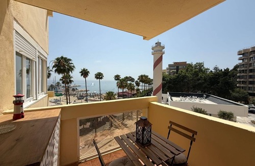 Marbella Seafront Promenade Apartamento | Beachfront 2-Bedroom Apartment – Prime Location
