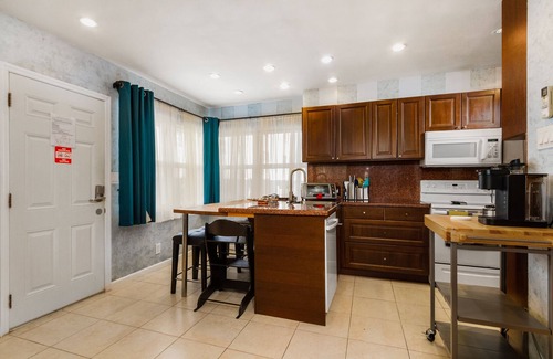 Hollywood South Central Beach Apartamento | LUJO 3 BRM 2 HISTORIA FRENTE AL MAR EN EDIFICIO PRIVADO!
