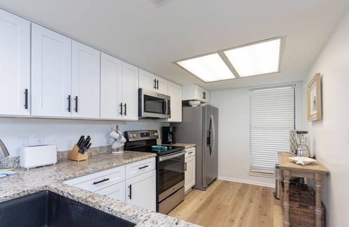 Orange Beach East Condominio | Beachfront 2BR Condo Wind Drift!