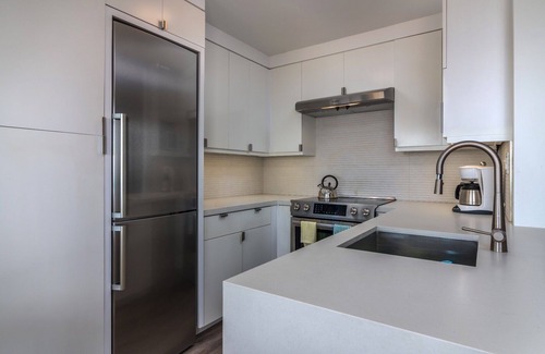 Carpinteria Condominio | Un verdadero condominio frente a la playa en Carpinteria. Justo en la arena! CS 312
