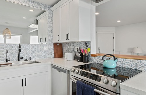 Carpinteria Condominio | Beachfront 2BR Condo in Sunny Carpinteria