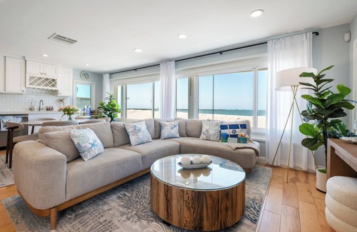 Harbor Casa | Beachfront 3-bedroom home centrally located on the Long Beach peninsula
