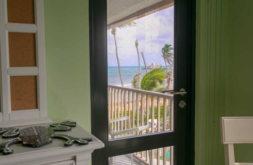 Humacao Apartamento | Beachfront 3-Bedroom Villa in Palmas del Mar(BV179)