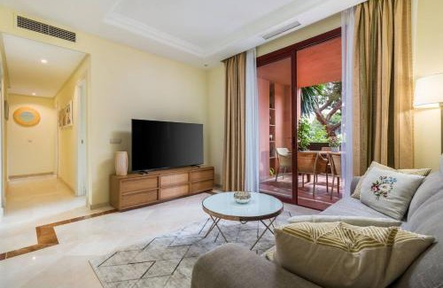 Nikki Beach Apartamento | Beachfront, 3pools, King Bed, Free Gymparking