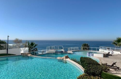 Popotla Apartamento | Beachfront 4 BR Penthouse - Pool Steps to Beach & Mins to Downtown