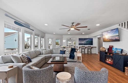 Pointe San Luis Casa | Beachfront | 5 bedroom | Hot Tub | Fenced Yard