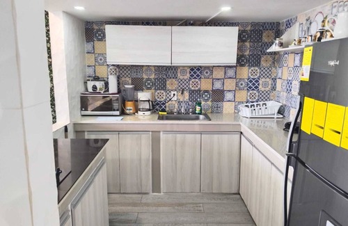 Punta Hansa Apartamento | Apartamento Frente al Mar con Piscina y WiFi – Zona Rosa San Andrés