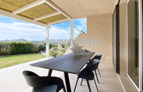 Santa Reparata Apartamento | Beachfront apartment with beautiful view