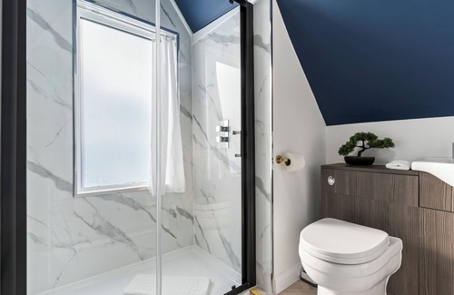 Redcar Hotel | Beachfront Aparthotel, Seaview Penthouse with free parking and WI-FI #9