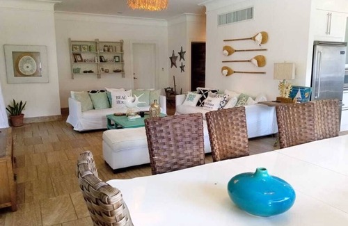 Puerto Bahia Apartamento | Beachfront Apartment in Las Terrenas