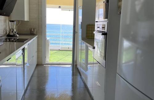 Torreblanca Condominio | MAGNIFICO APARTAMENTO EN PRIMERA LINEA/BEACHFRONT APARTMENT