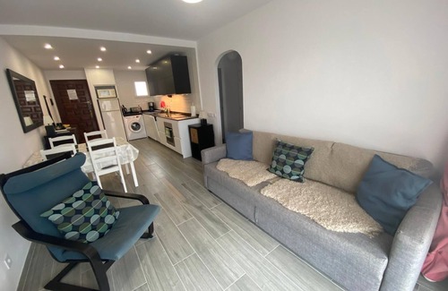 El Faro Apartamento | Apartamento frente al mar con vistas al mar en la Costa del Sol