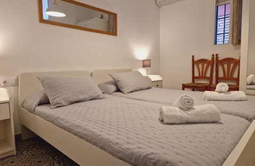 Playas del Palo Apartamento | Beachfront Apartment