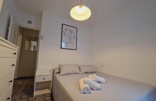 Playas del Palo Apartamento | Beachfront Apartment