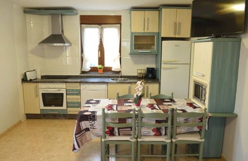 Mogro Apartamento | Apartamento frente a la playa con piscina a 200m y pista de padel