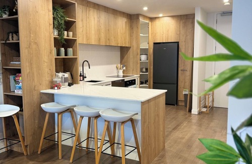 Browns Bay Apartamento | Beachfront Beautiful Apartment - Dream Lifestyle!