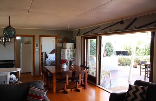 Waimarama Casa | Beachfront beauty