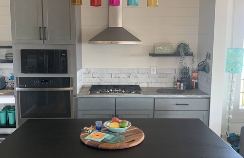 Ocracoke Casa | Beachfront Beauty on Northern Pond