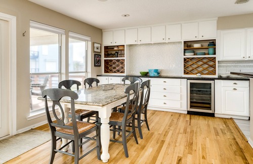 Pointe San Luis Casa | Beachfront Beauty w/ 2 Decks, No Bunk Beds, Open Plan & 220V NEMA 14-50 Charger