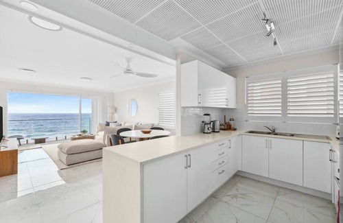 Narrabeen Apartamento | Beachfront Bliss Where Sea Breeze Meets Style