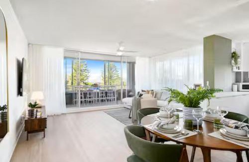 Broadbeach Apartamento | Beachfront Bliss 2BR Broadbeach