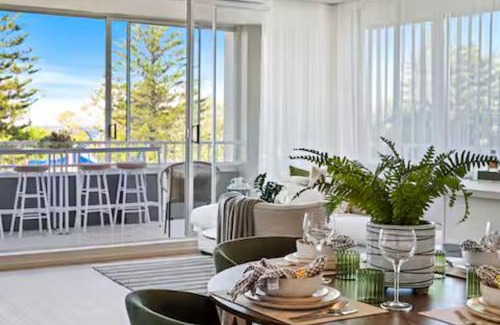 Broadbeach Apartamento | Beachfront Bliss 2BR Broadbeach
