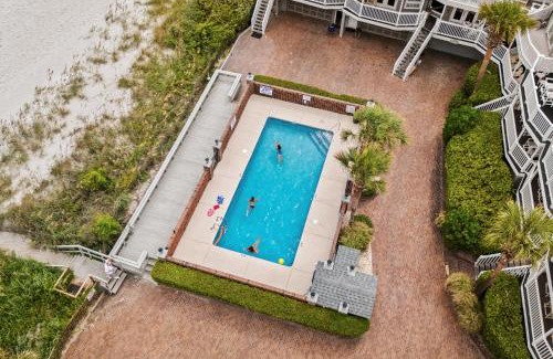 Surfside Beach Casa | Beachfront Bliss-Admirals Quarters II Oceanfront