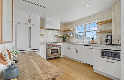 Los Alamitos Casa | Beachfront Bliss: Peaceful Home Steps from the Shore