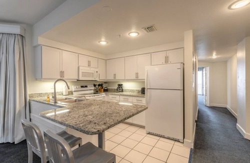 Daytona Beach Apartamento | Beachfront Bliss at Ocean Walk Resort!