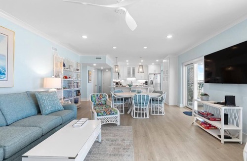 Georgetown County Condominio | Beachfront Bliss: 3 Bdrm 1st Flr
