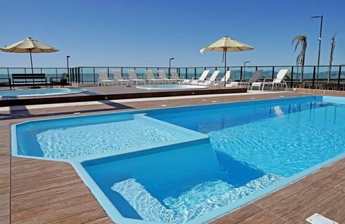Itajuba Apartamento | Beachfront Apartment, Near Beto Carreiro, Swimming Pool, Barbecue, Air Conditioning