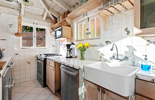 Montecito Casa | Beachfront Bungalow on Miramar Beach