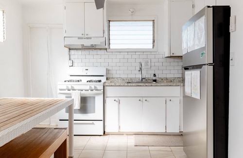 Ewa Beach Casa | Beachfront Bungalow with Gated Entry and Pet Friendly