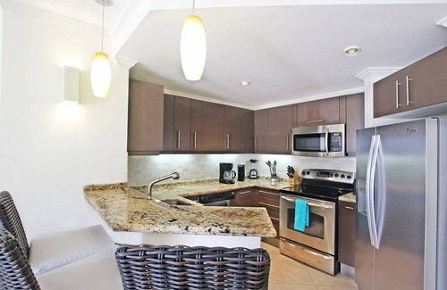 St. Lawrence Gap Apartamento | Condominio moderno frente a la playa con piscina - Sapphire Beach 205 (2 camas)
